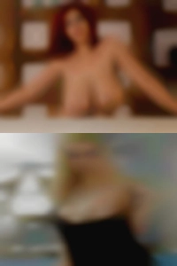 Donkeiaspivey, at a swingers club